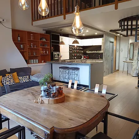 아파트 Le Loft De La Cathedrale *